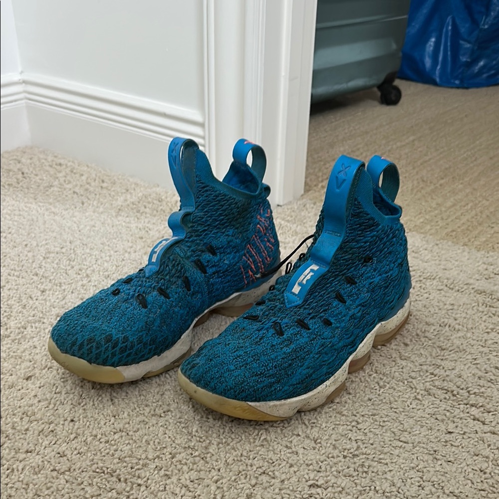 Lebron 15 Hardwood Classics
